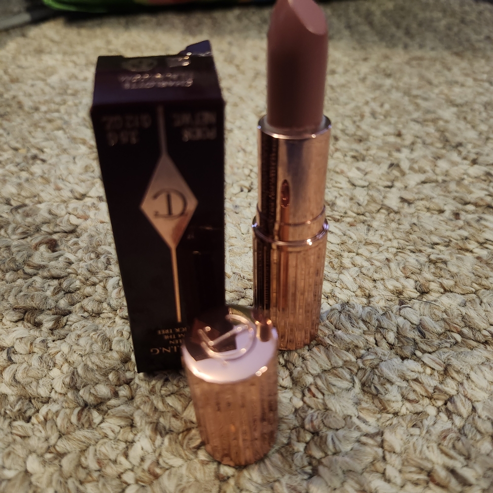 NEW!  Charlotte Tilbury Satin Lipstick - 90's Pink